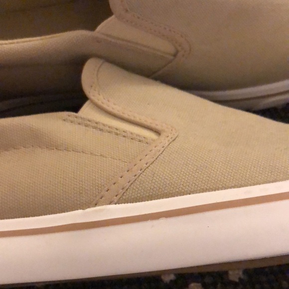 Shoes new for men size 45 kaki and white - Picture 7 of 7